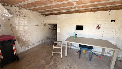 Villa Di 2 Vani, Veranda, Box. Ristrutturata, Ottimo Stato, Fotovoltaico